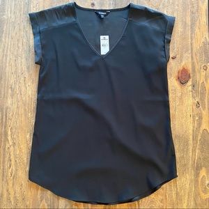 NWT Express V-neck Gramercy Tee Size S